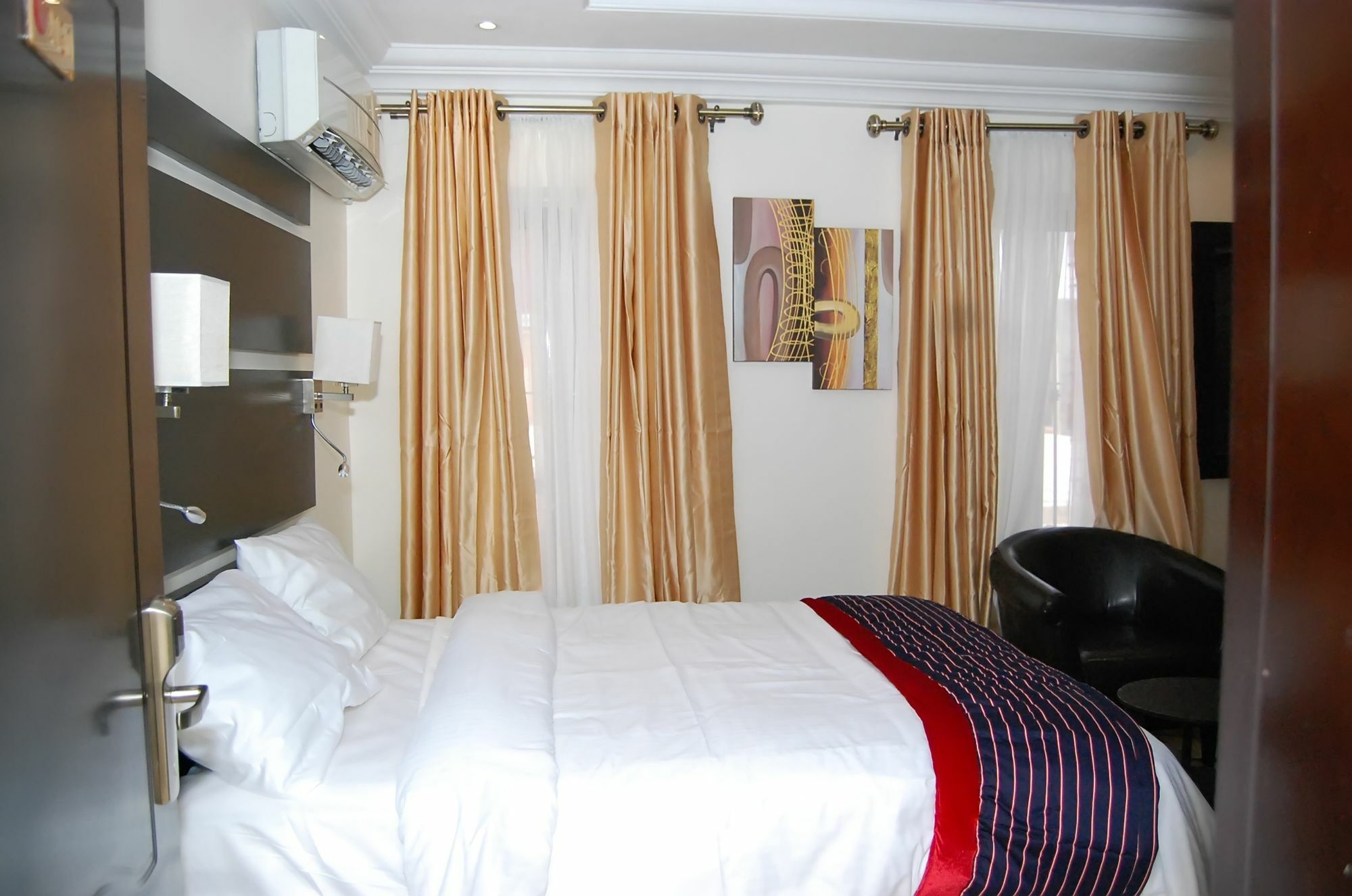 The Montrose Hotel Lekki Exterior foto